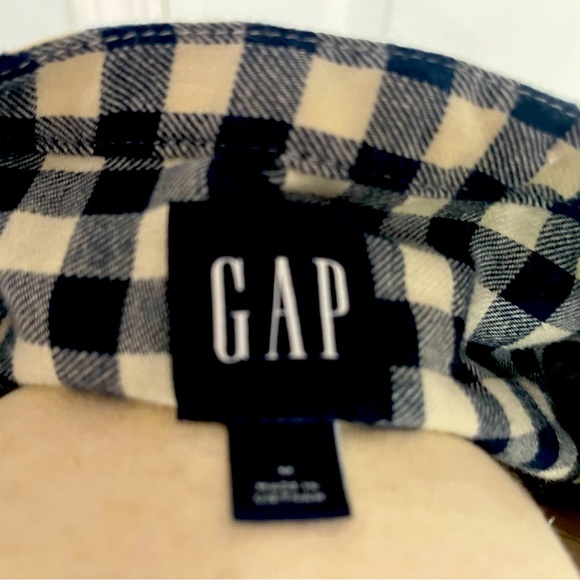 Gap flannel button up shirt - Picture 2 of 2